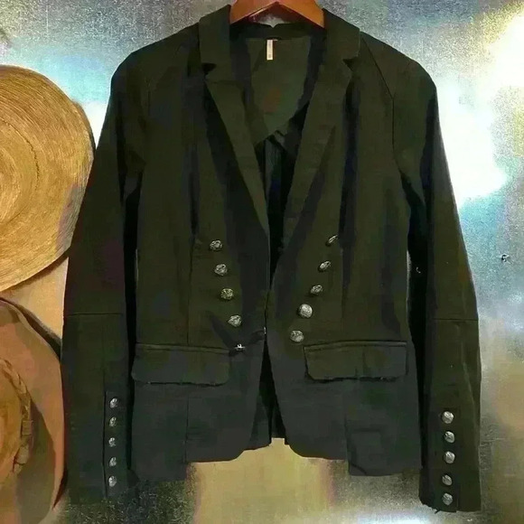 Free People Jackets & Blazers - Free people blaser, size xs, navy blues with silver buttons, front pockets